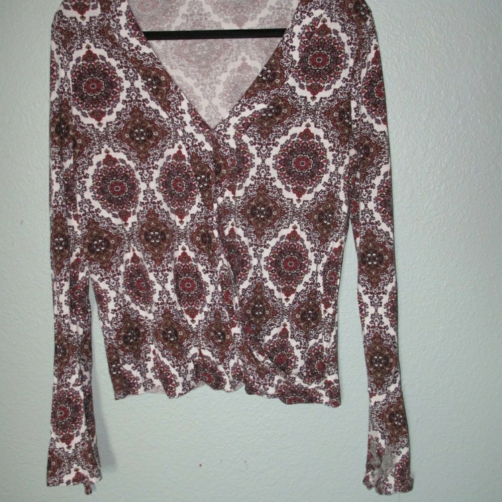 Beautiful, comfy floral top with bell sleeves.